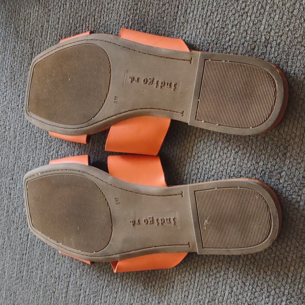 Orange sandals size 8 - Picture 3 of 3